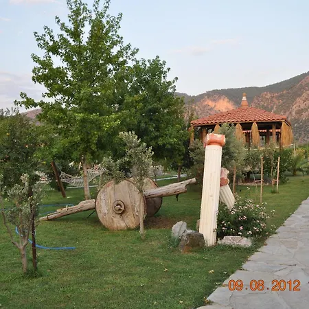 Otel Bahaus 4*